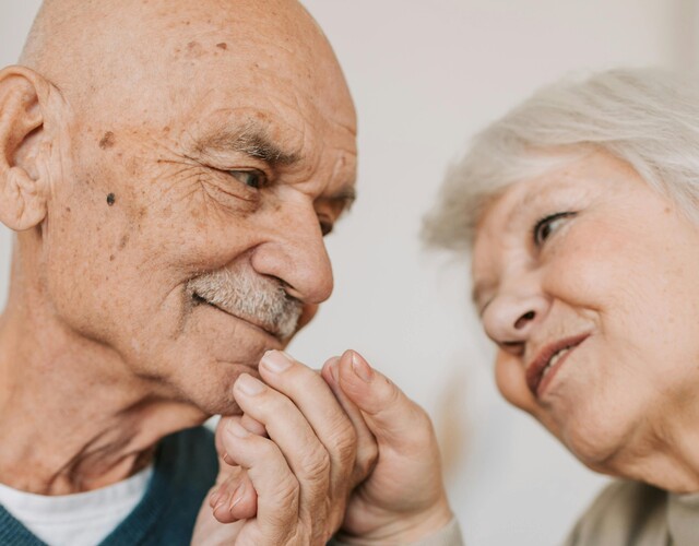 Élaboration d'une nouvelle politique en faveur des personnes aînées