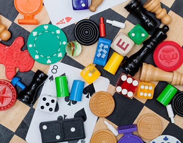 Jeux de cartes et sociétés